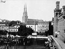 Mühlendamm und Burgstraße mit der Nikolaikirche im Hintergrund, Jahr: 1888 (Albert Schwartz)